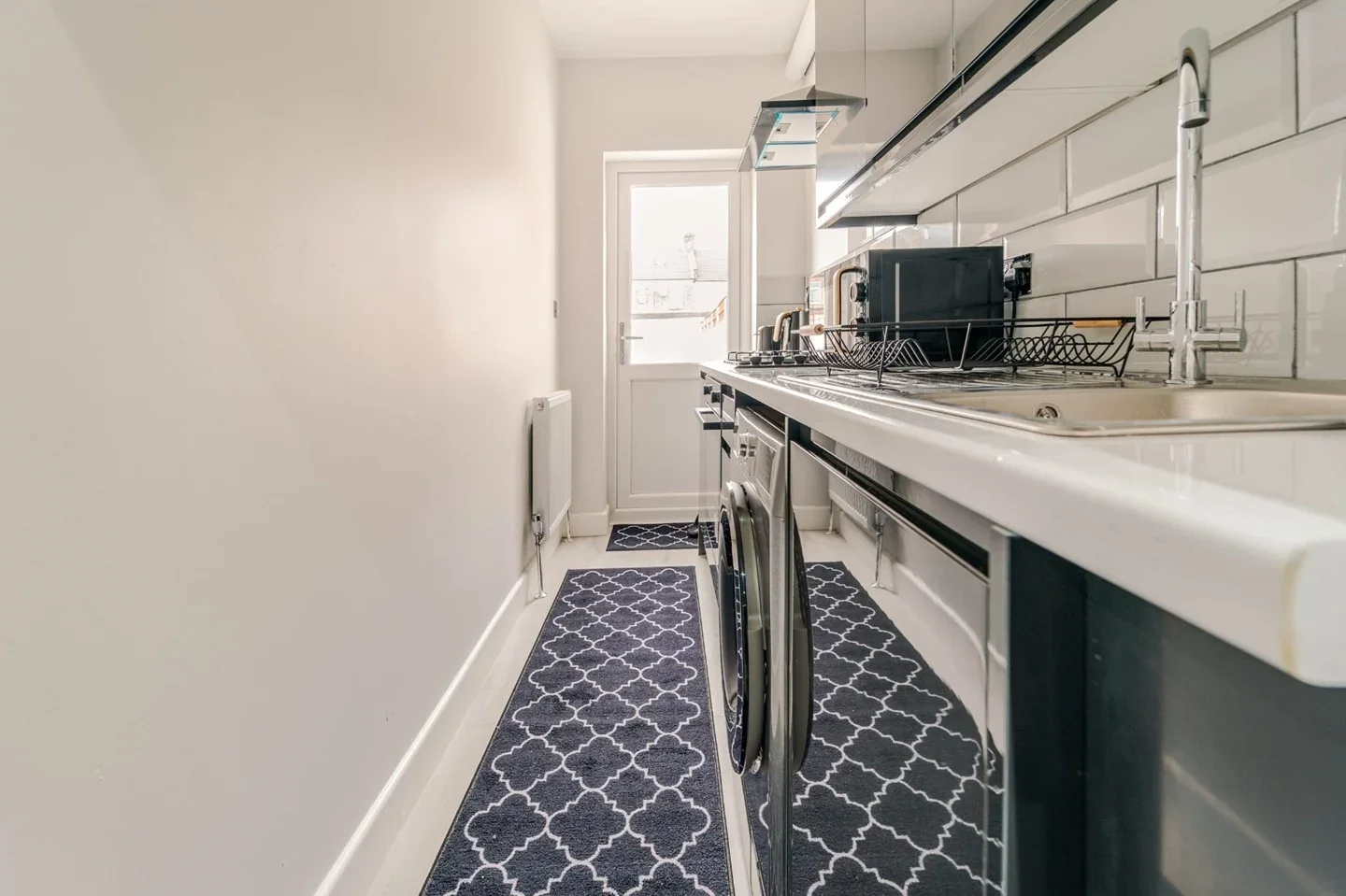 Flat Kimberley Avenue in Greater London