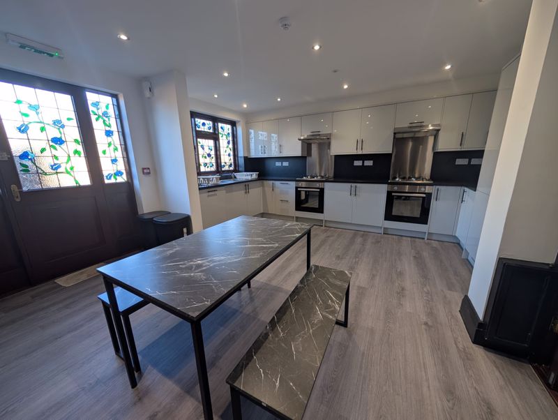 Room Thackeray's Lane in Nottingham