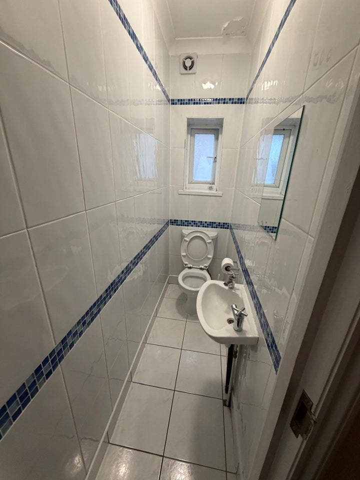 Room Essex Road in Greater London