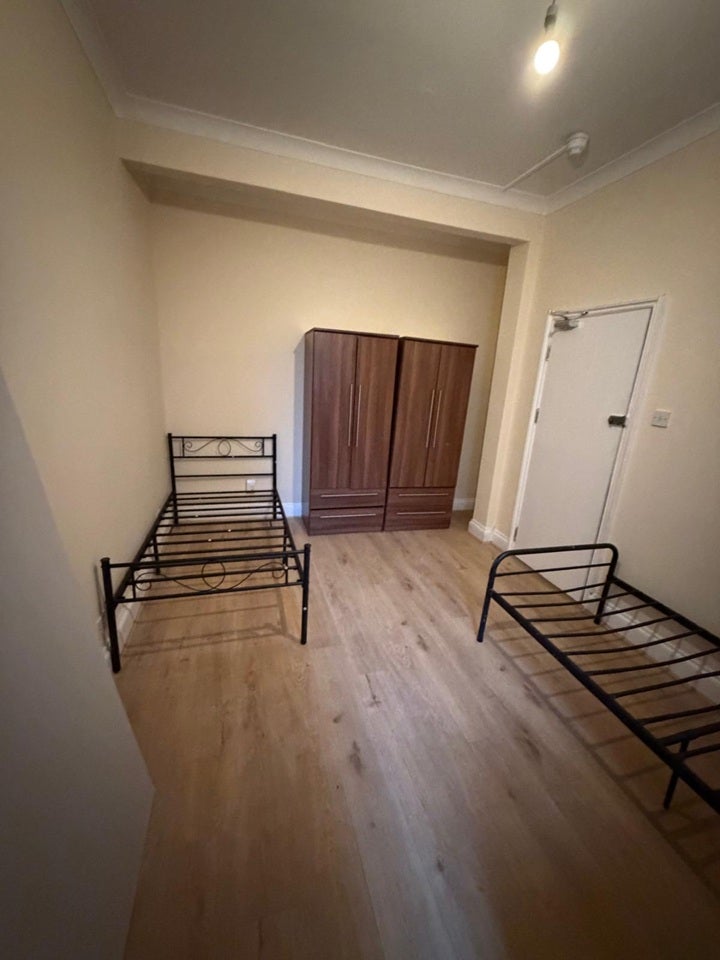 Room Essex Road in Greater London
