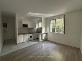 Flat Avenue Gambetta in Paris