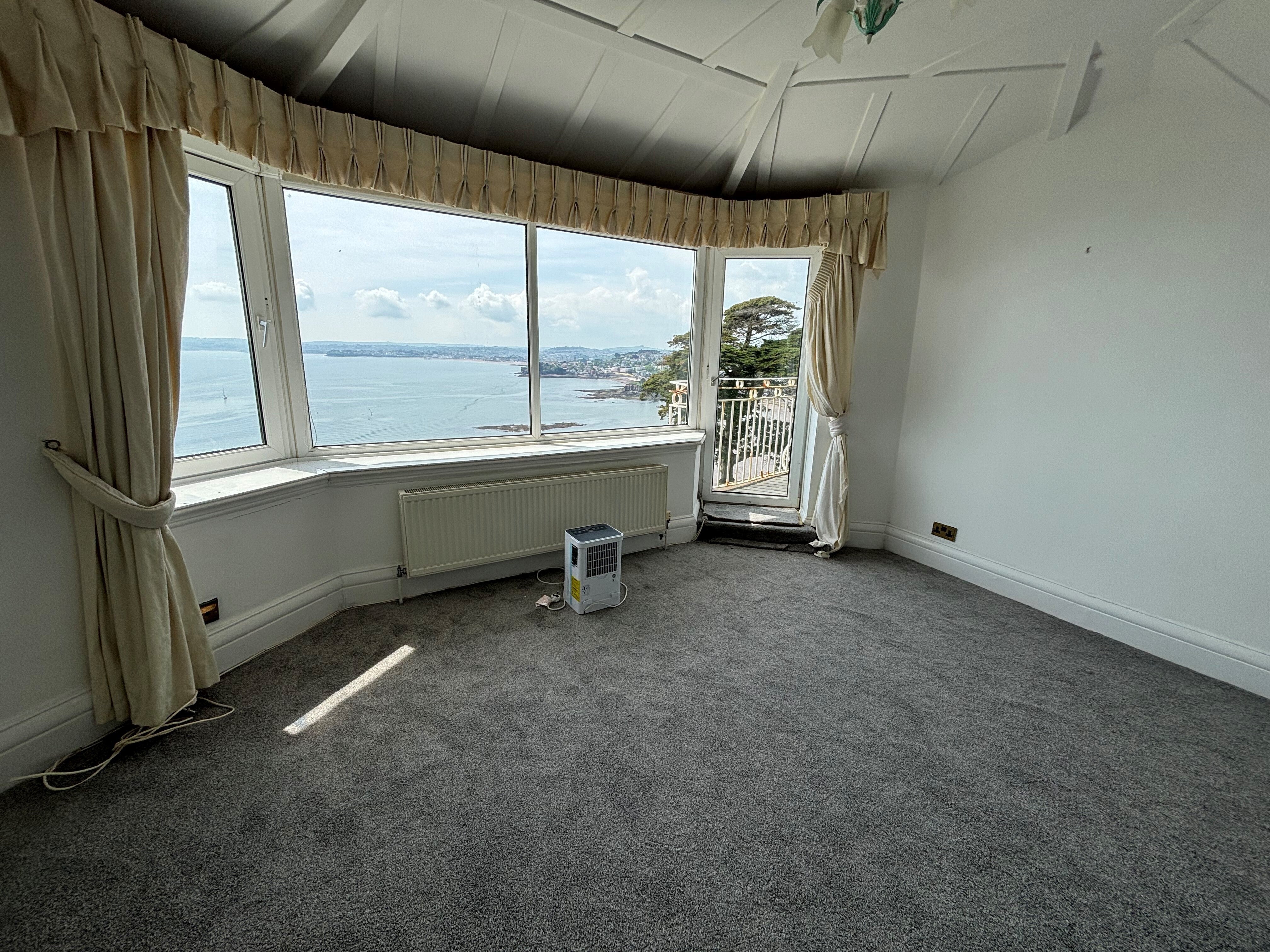 Flat Warren Road in Torquay