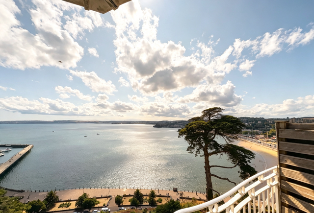 Flat Warren Road in Torquay
