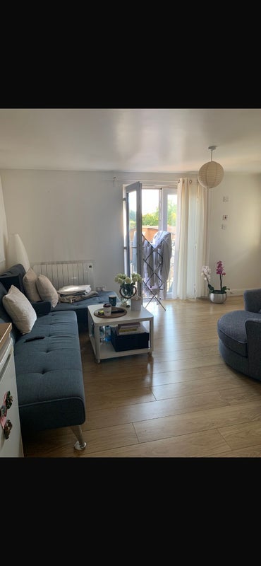 Flat Wavel Mews in Greater London