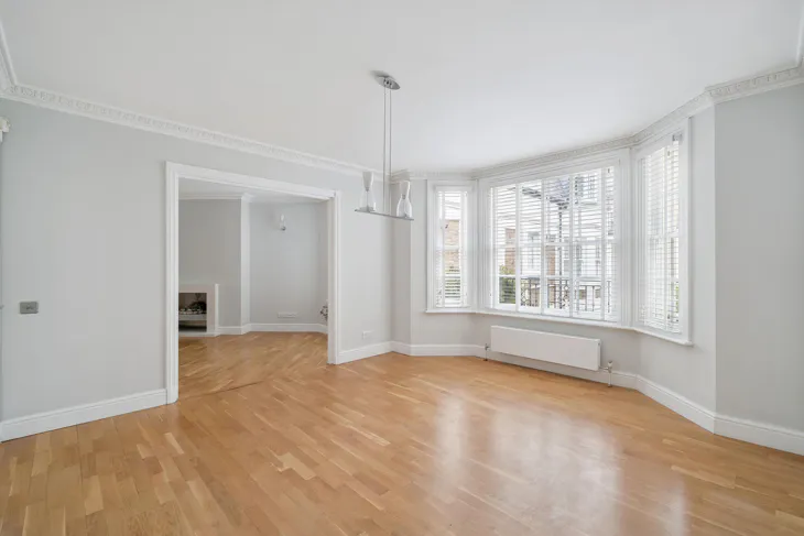 Flat Chester Close in City of Westminster