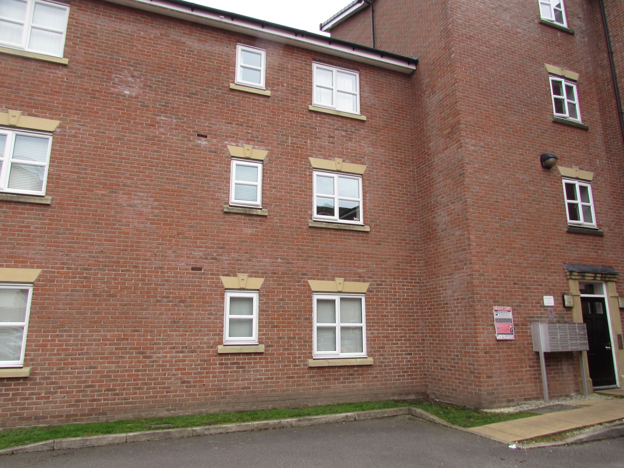 Flat Lawnhurst Avenue in Manchester