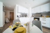 Flat Queen Street in Maidenhead