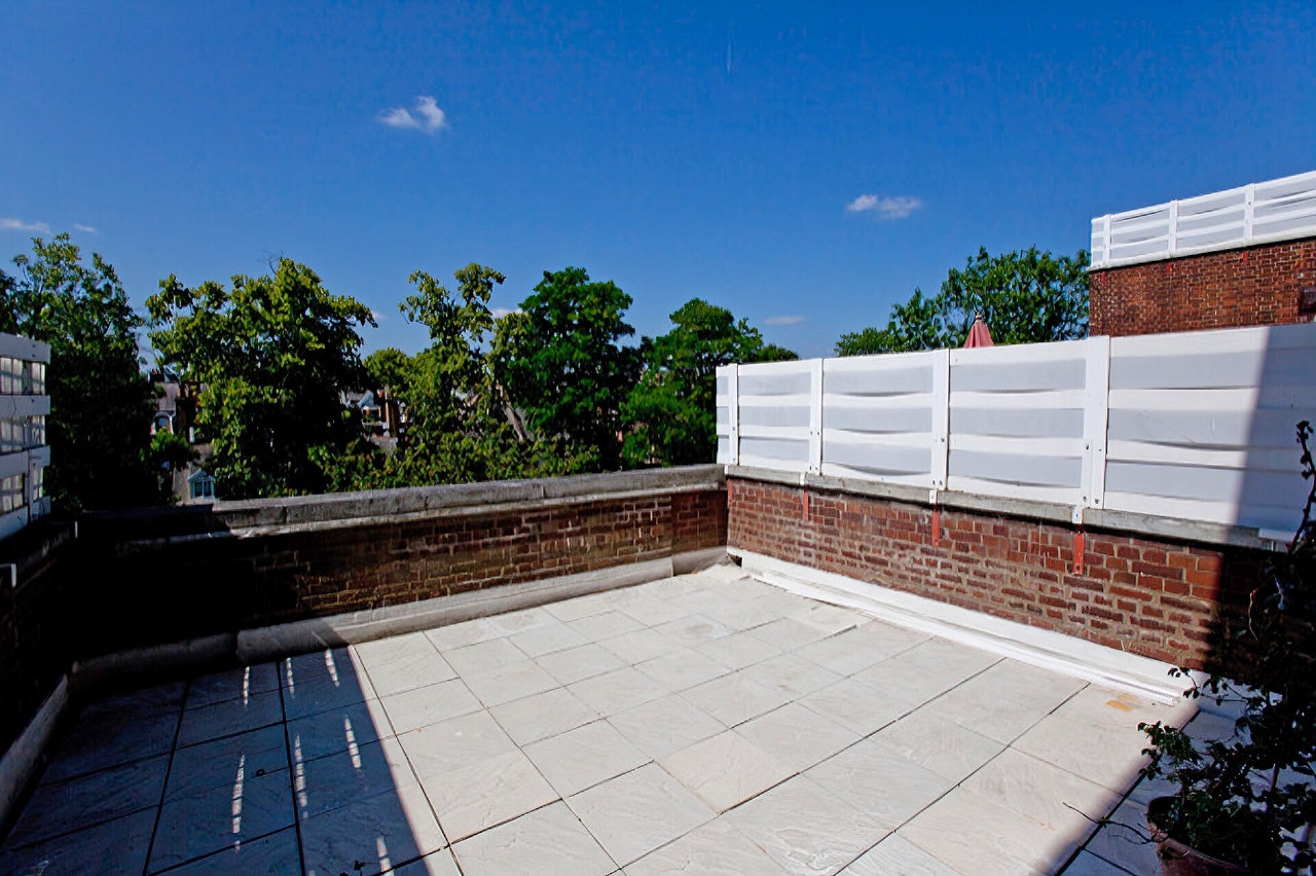 Flat Haverstock Hill in Greater London