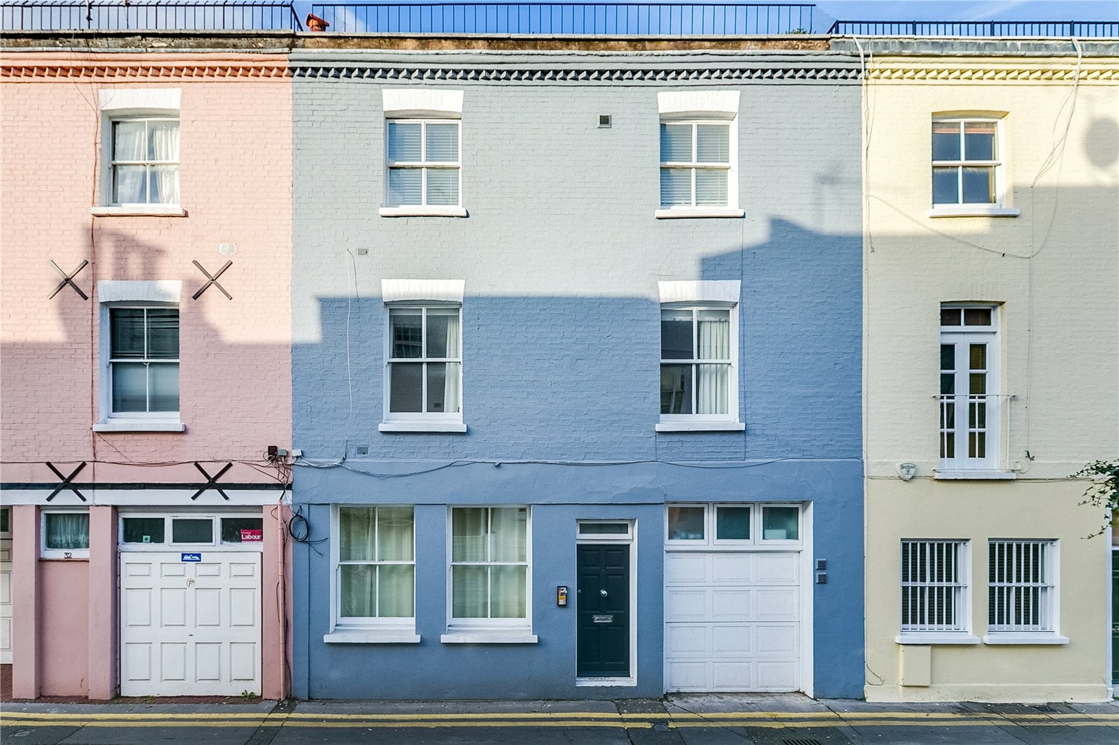 Flat Redfield Lane in Greater London