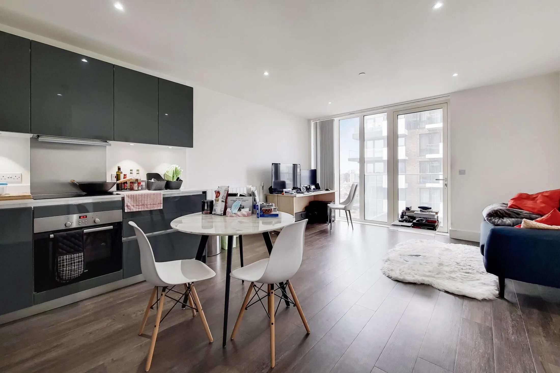 Flat Plumstead Road in Greater London