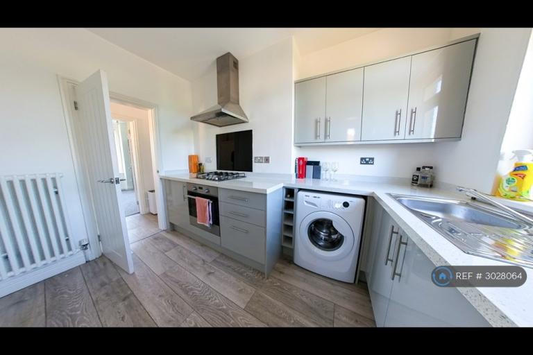 Flat Barmulloch Road in Glasgow