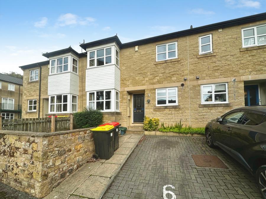 House Fairfield Close in Lancaster