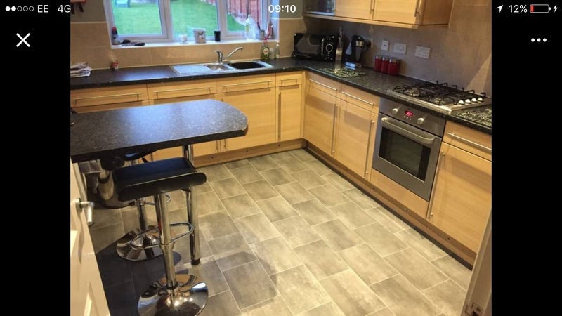Room Calderwood Close in Bradford