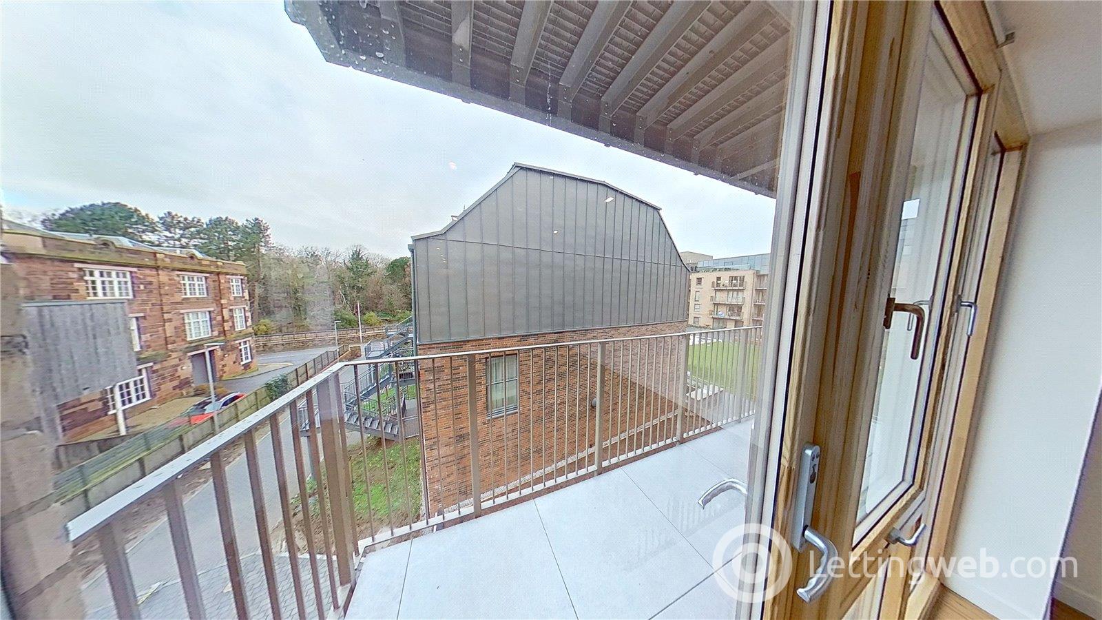 Flat Hughes Close in City of Edinburgh