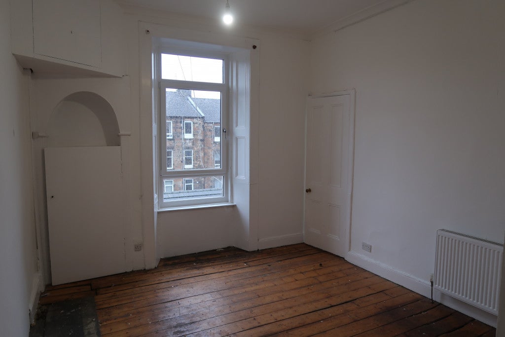 Flat Langside Road in Glasgow