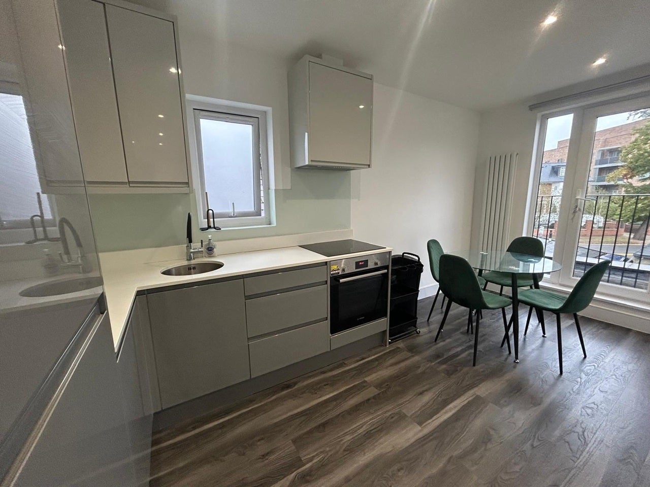 Flat Finchley Lane in Greater London