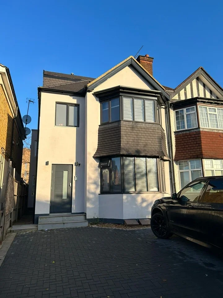 Flat Finchley Lane in Greater London