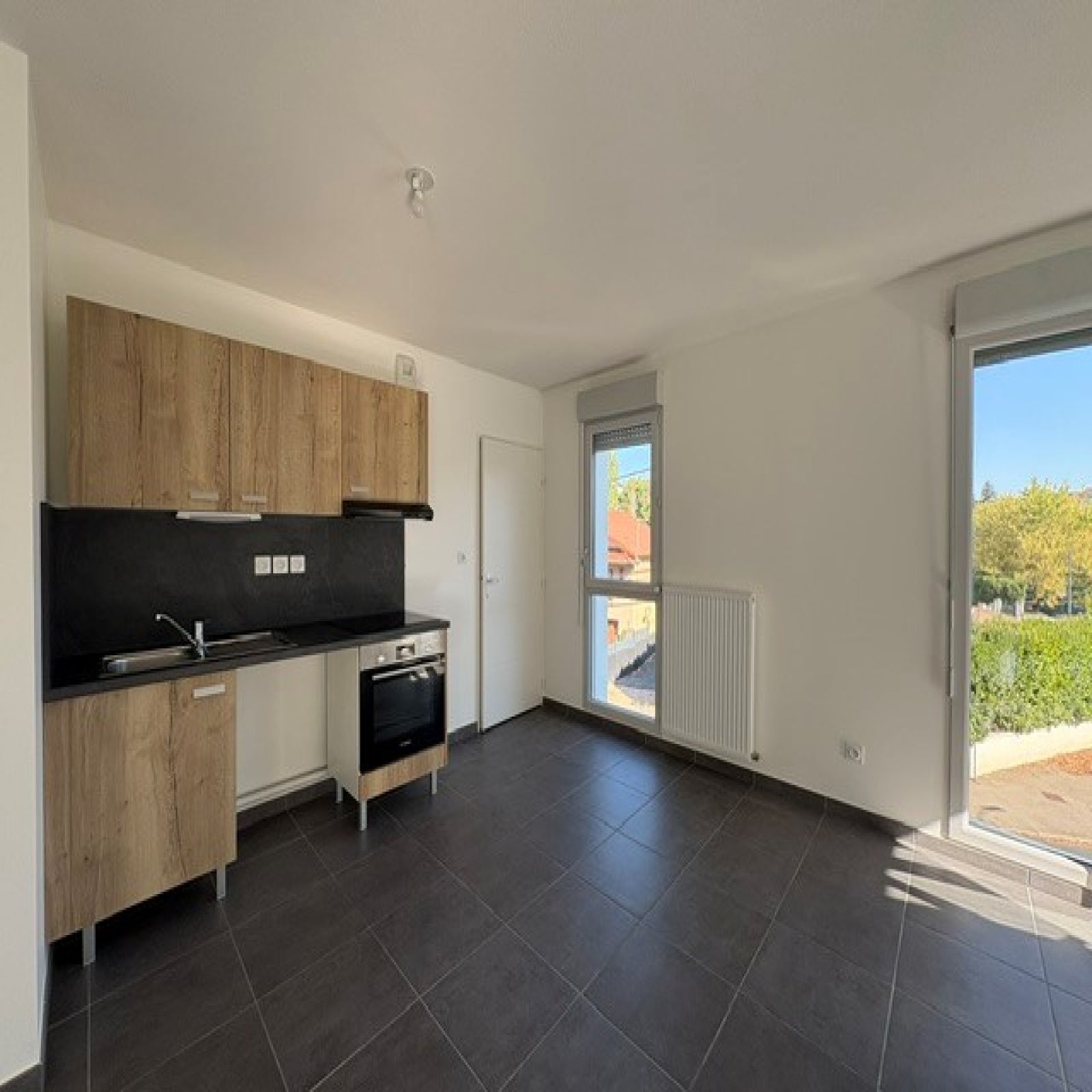 Appartement Rue Ernest Renan à Villefranche-sur-Saône