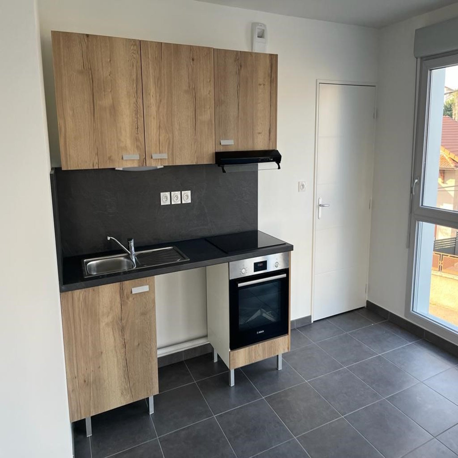 Flat Rue Ernest Renan in Villefranche-sur-Saône