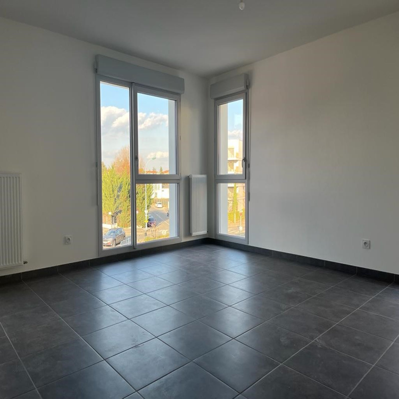 Flat Rue Ernest Renan in Villefranche-sur-Saône