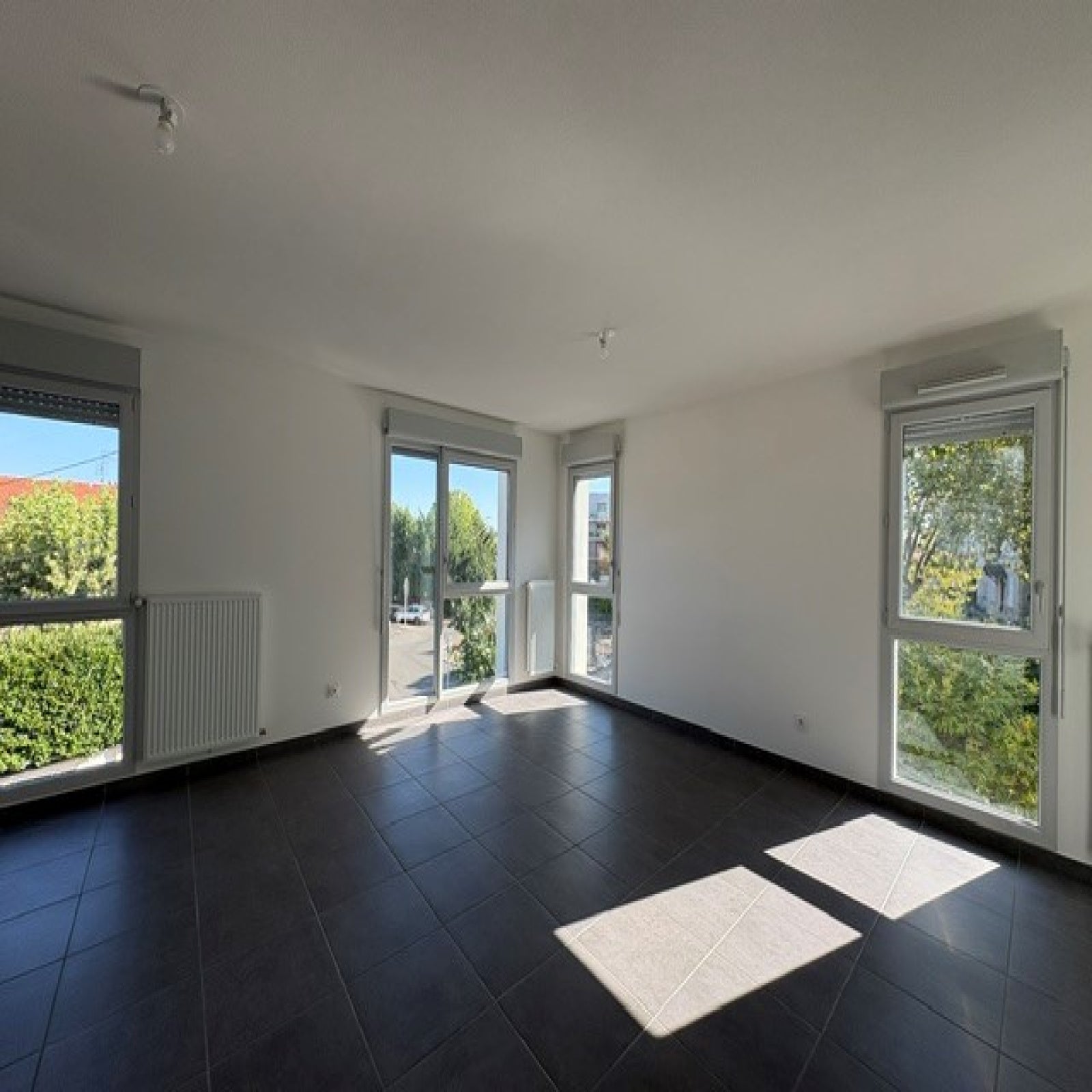 Appartement Rue Ernest Renan à Villefranche-sur-Saône