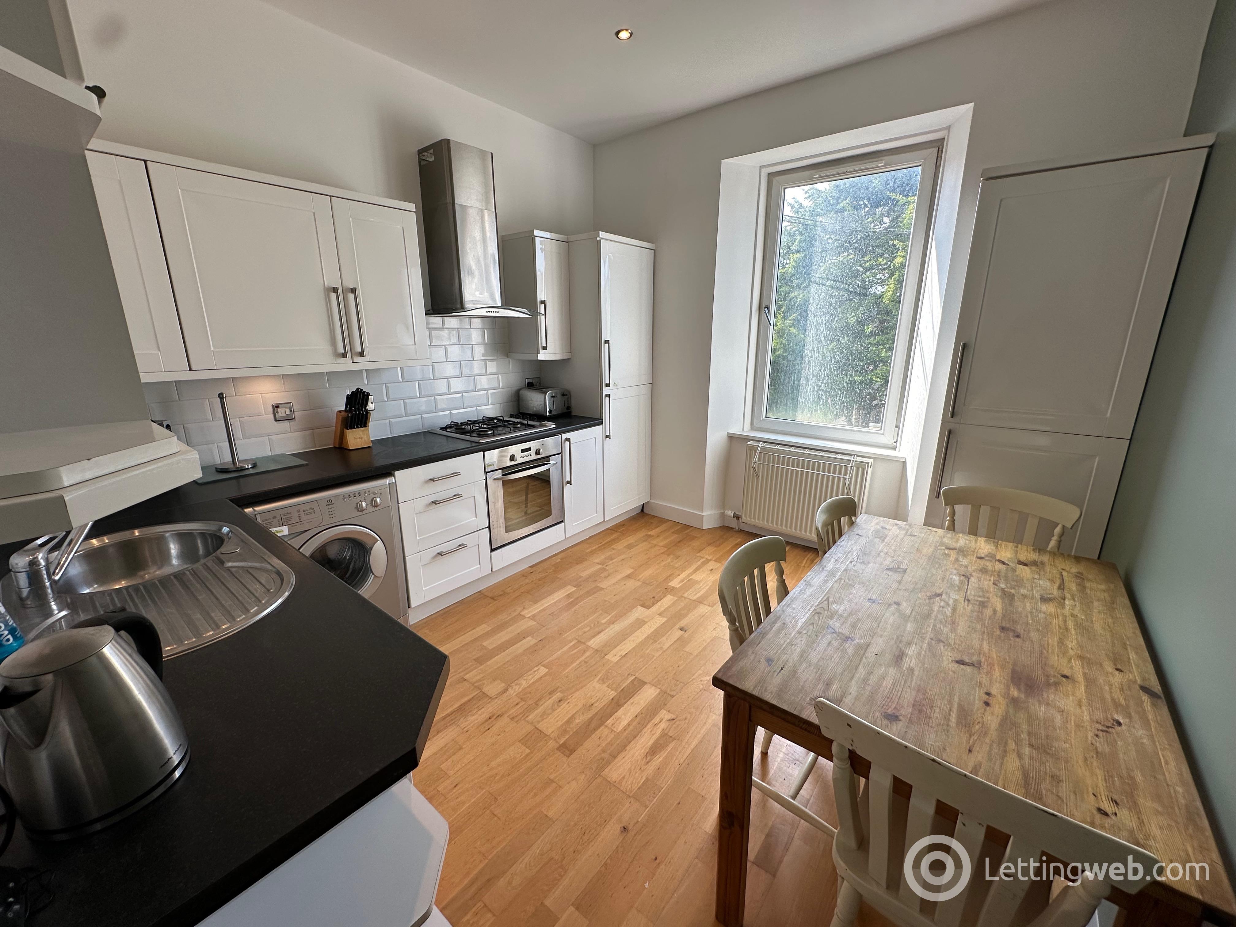 Flat Broomhill Road in Aberdeen City