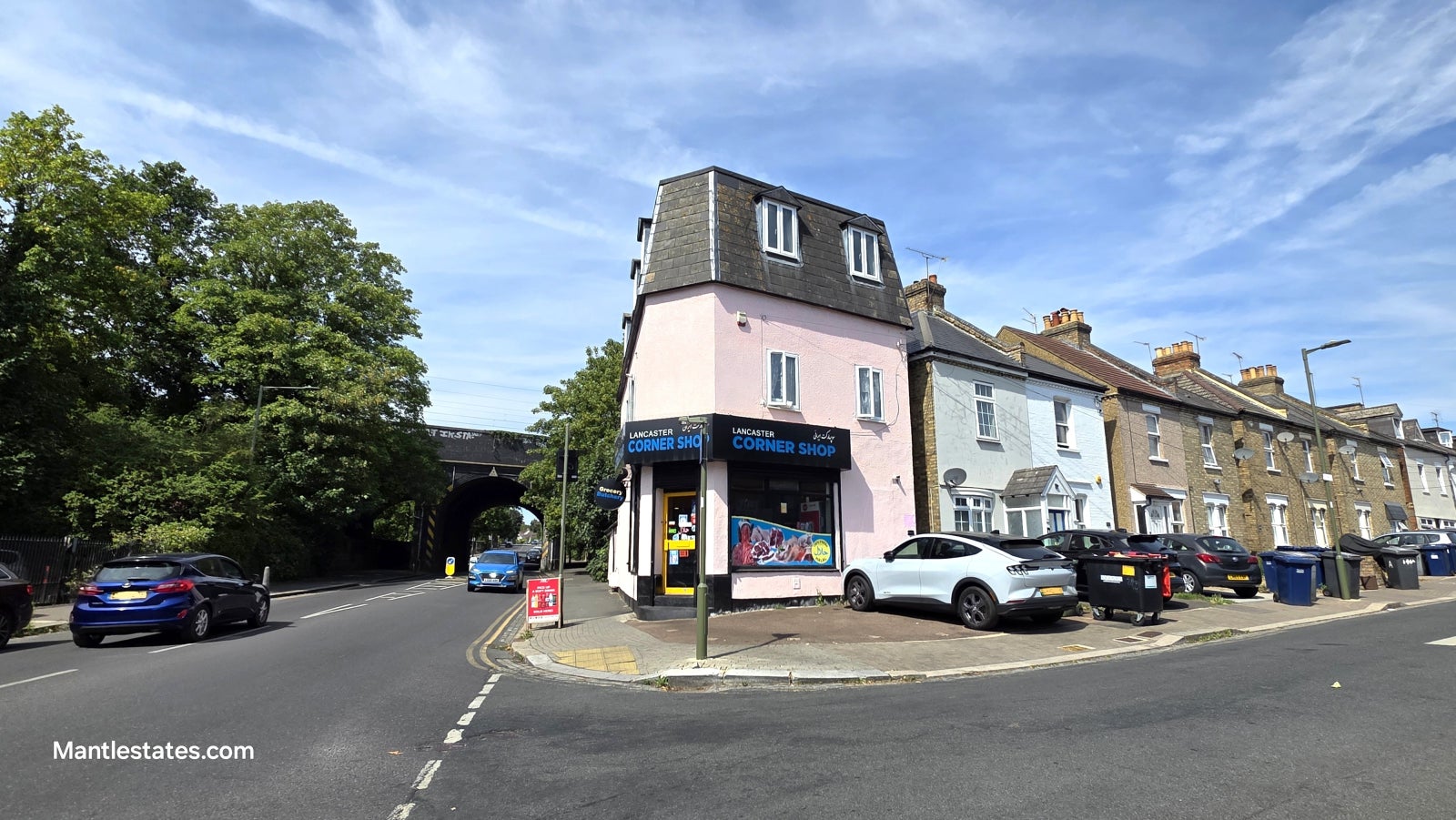 Flat Longmore Avenue in Greater London