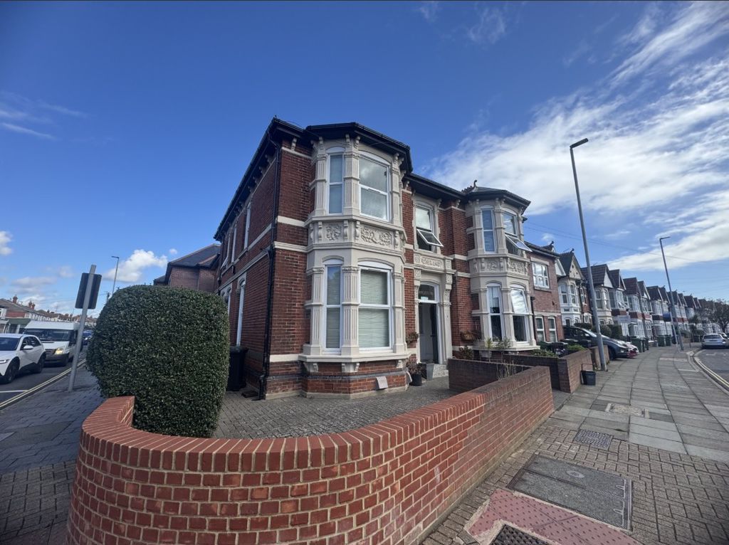 Flat Devonshire Avenue in Portsmouth