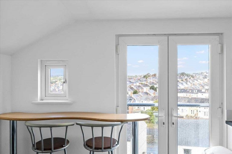 Flat Houndiscombe Road in Plymouth