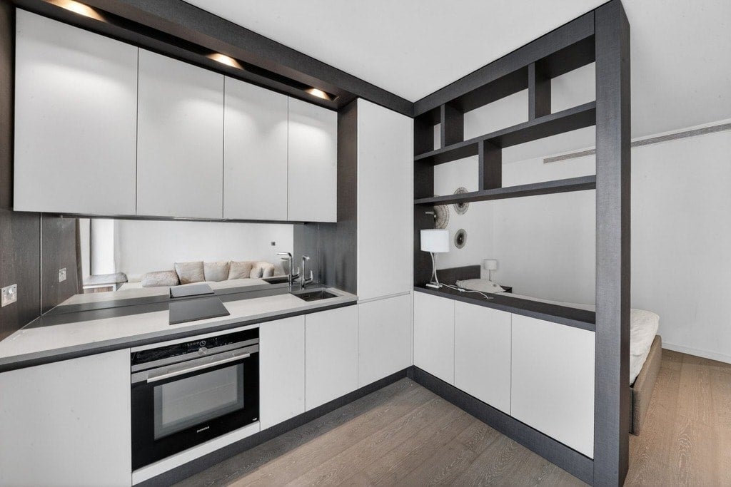 Flat Park Drive in Greater London