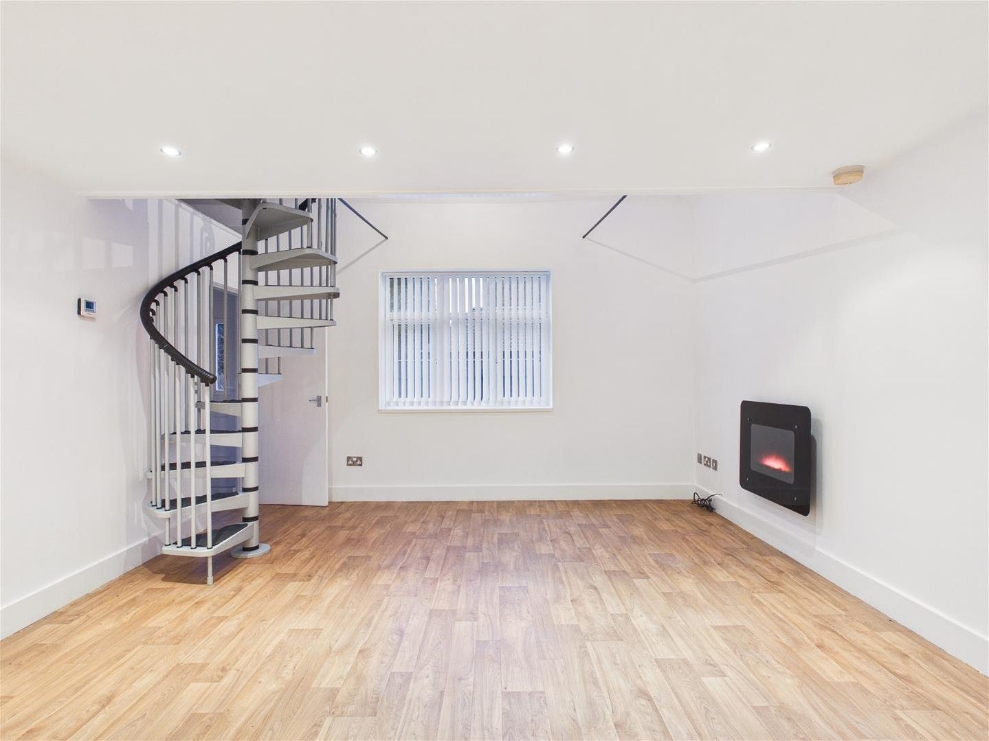 Flat Ferriby Road in Hessle