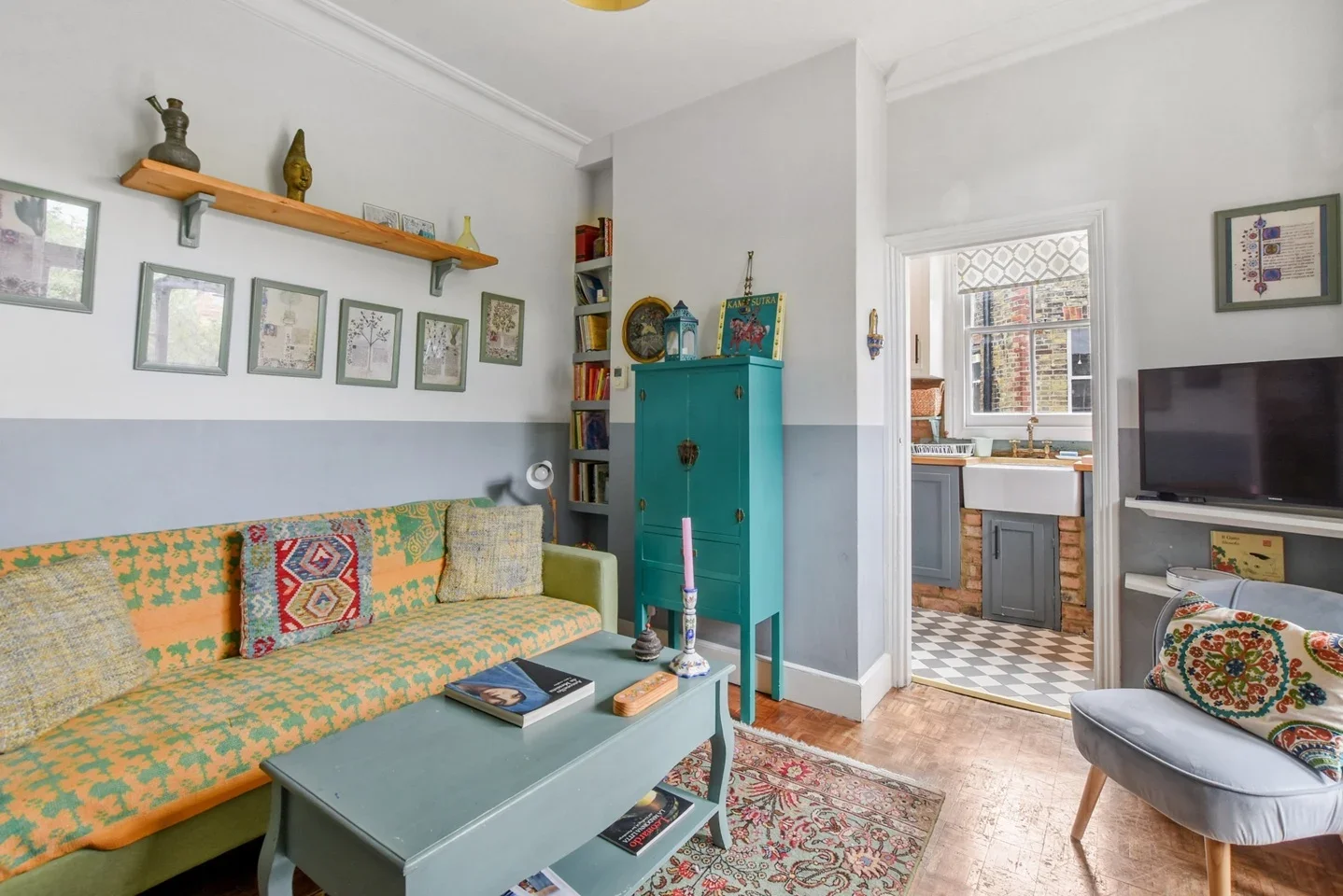 Flat Hornsey Lane in Greater London