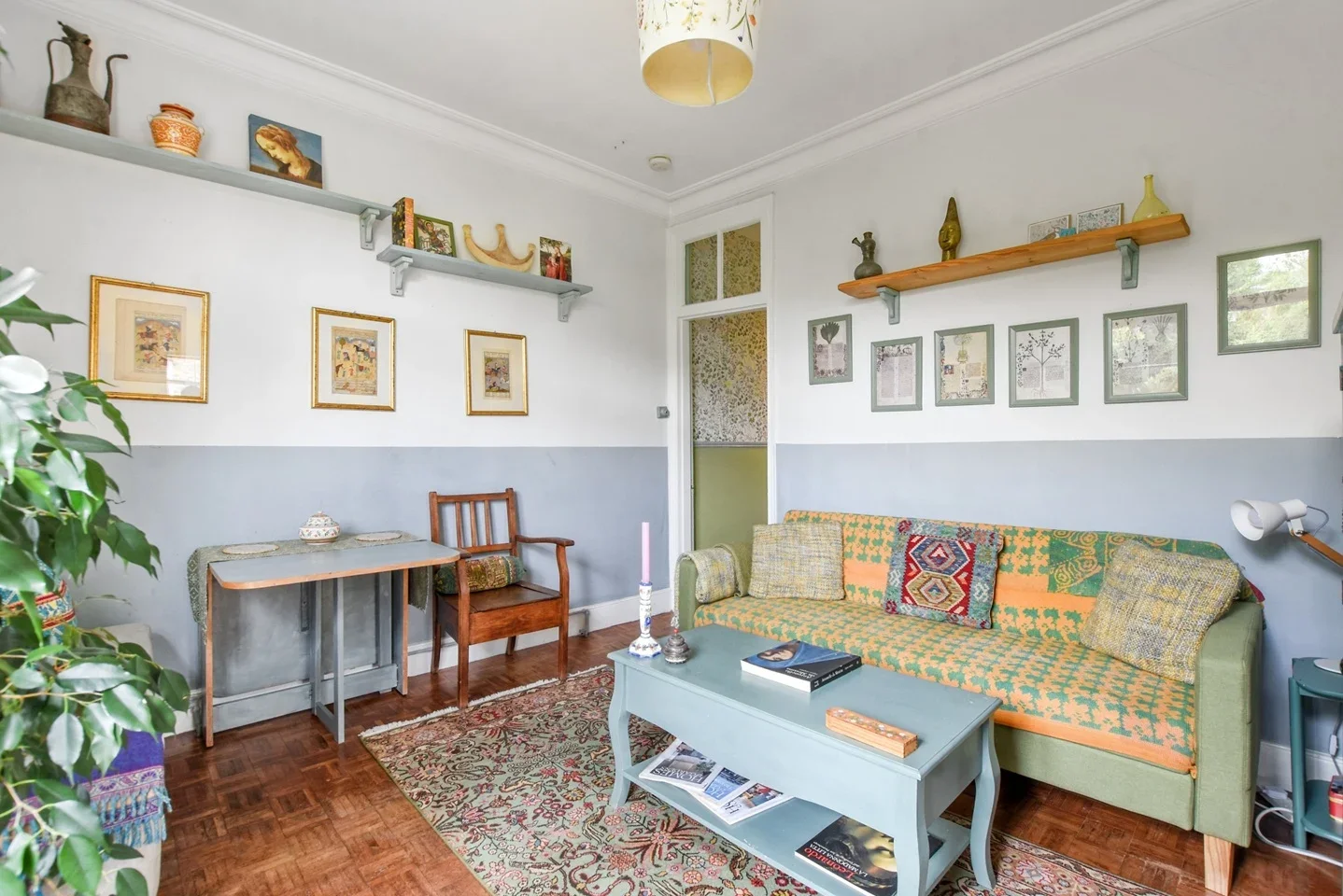 Flat Hornsey Lane in Greater London