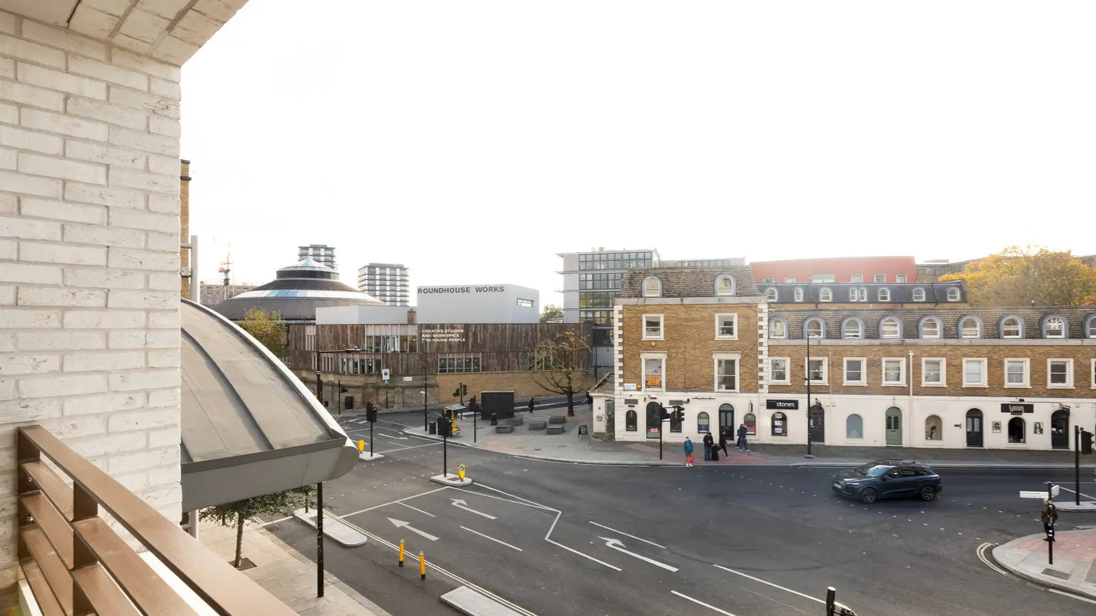 Flat Adelaide Road in Greater London