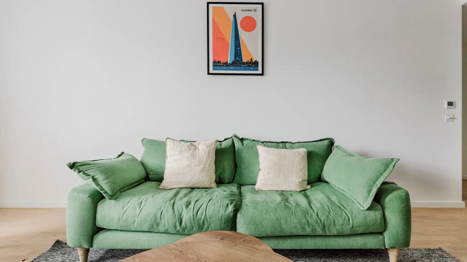 Flat Adelaide Road in Greater London