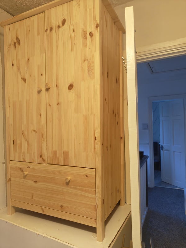 Room Leveret Close in Greater London