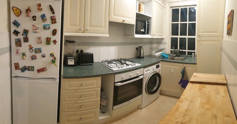 Room Eton College Road in Greater London