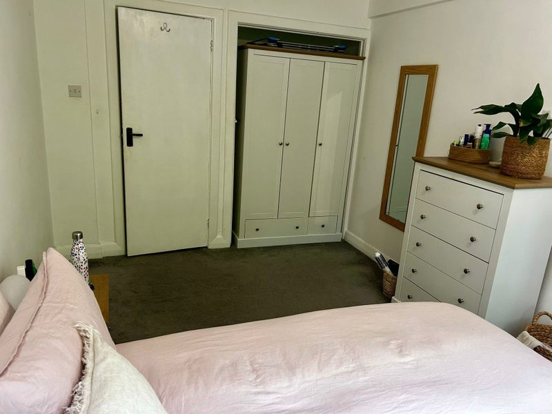 Room Eton College Road in Greater London