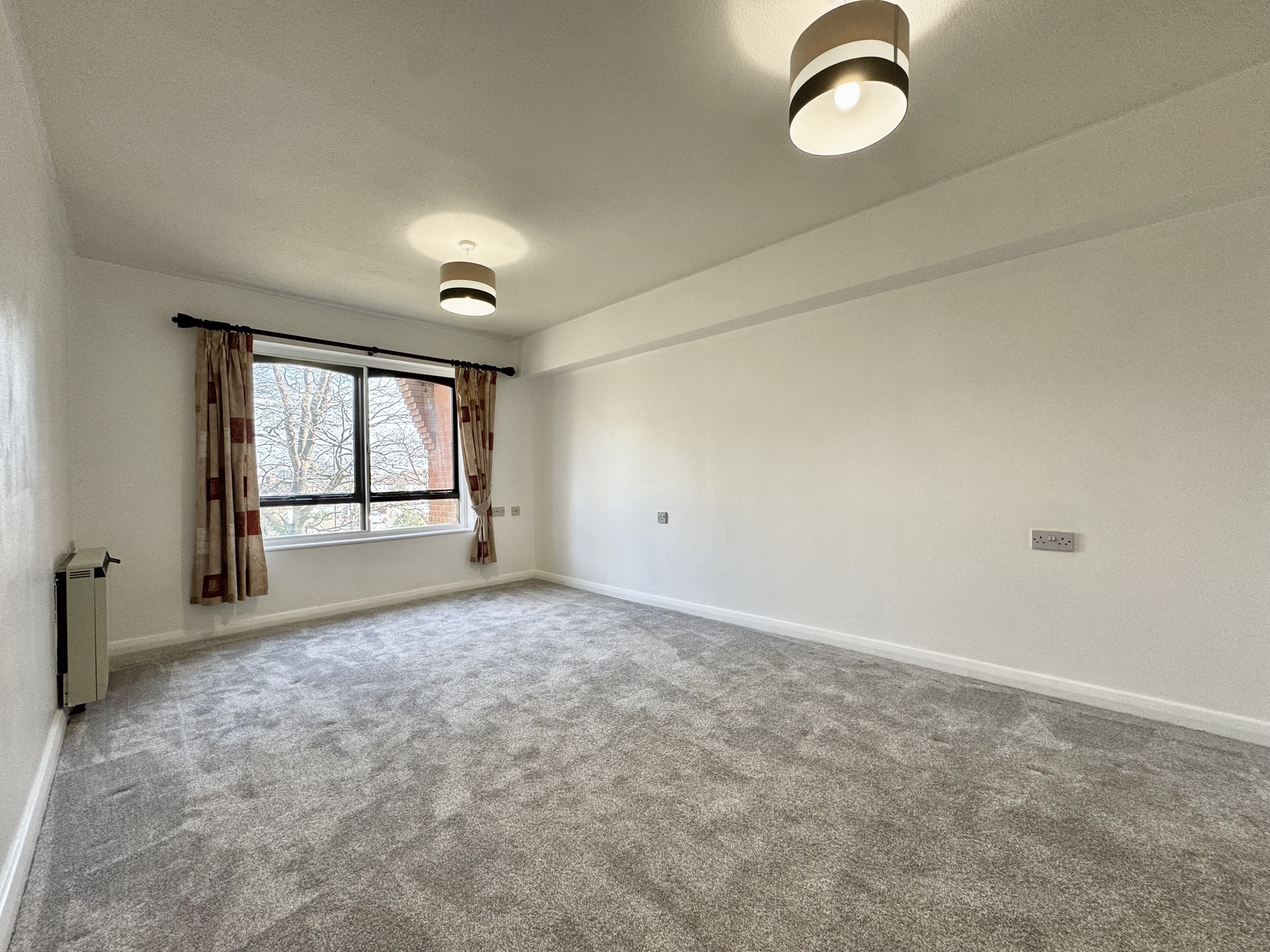 Flat High Oaks Close in Fareham