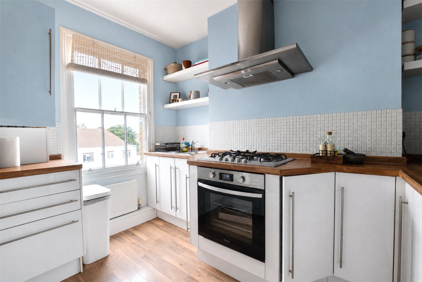 Flat Quentin Road in Greater London