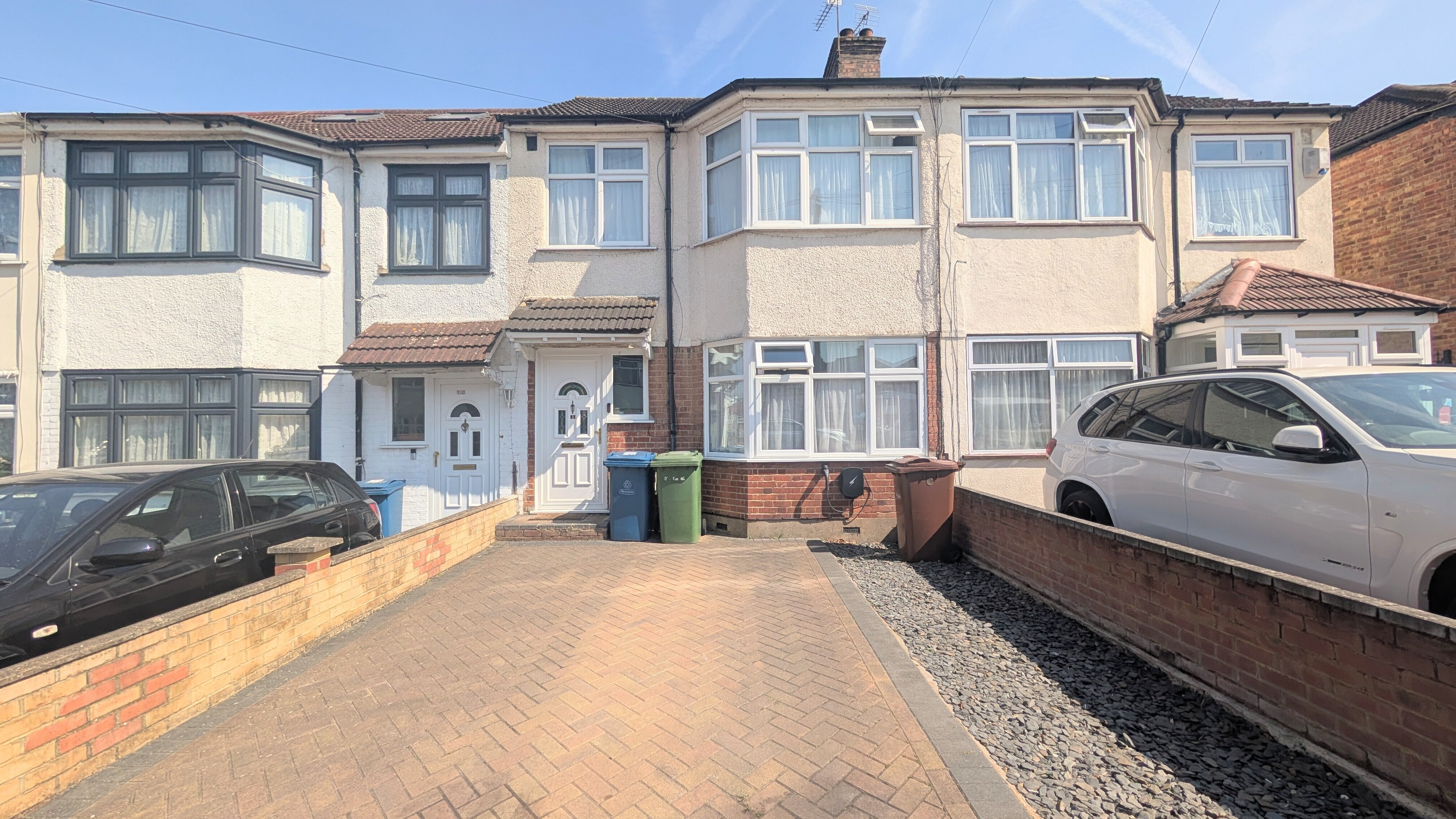 Flat Crofts Road in Greater London