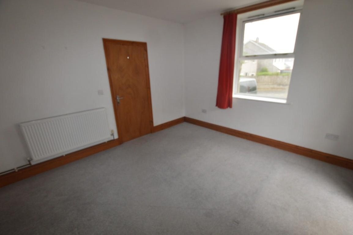 Flat New Road in Camborne