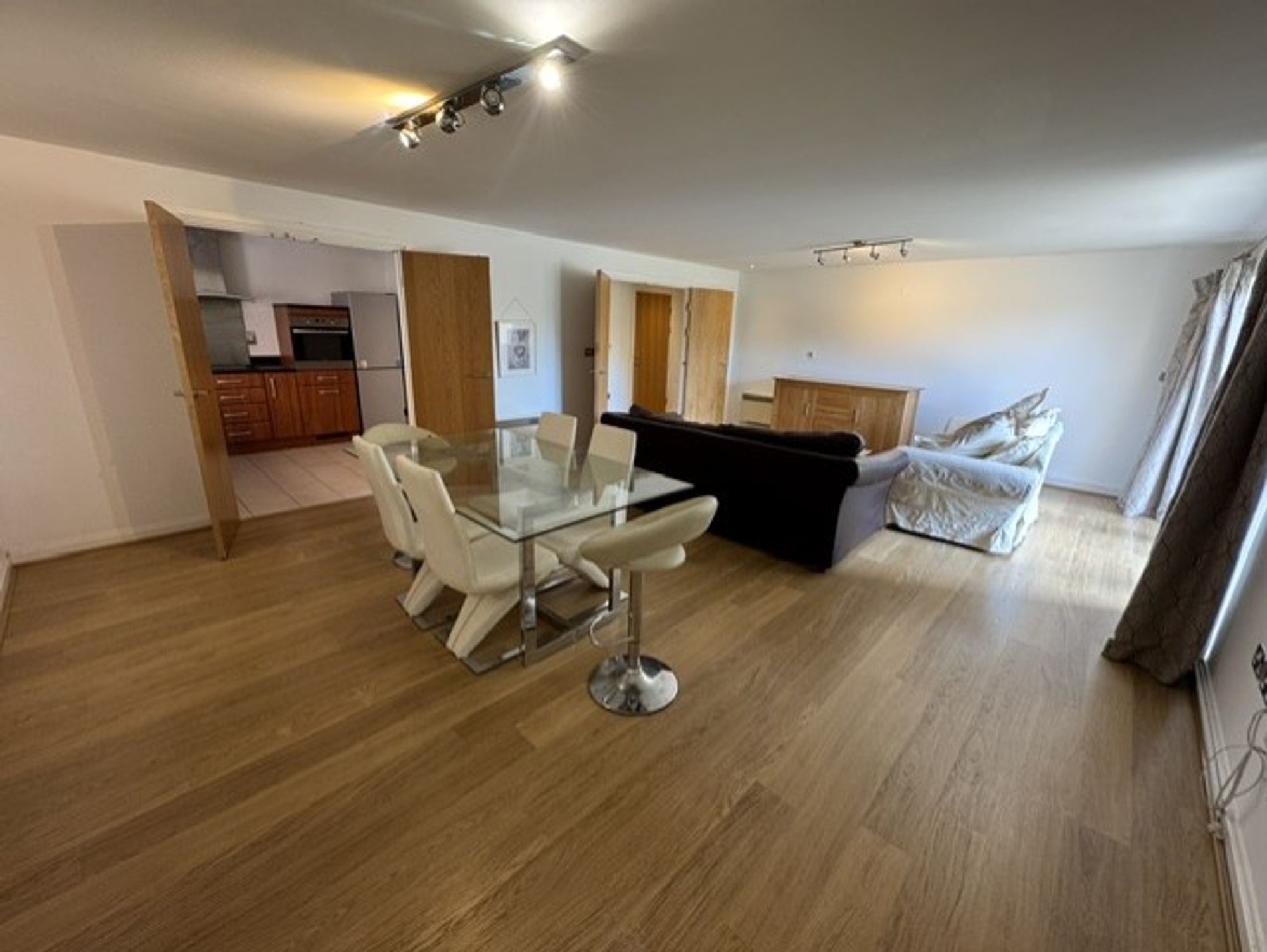 Flat Chandlery Way in Cardiff