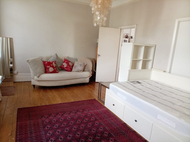 Room Chevening Road in Greater London