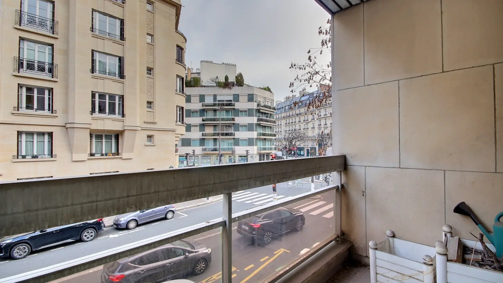 Appartement Place d'Israël à Paris