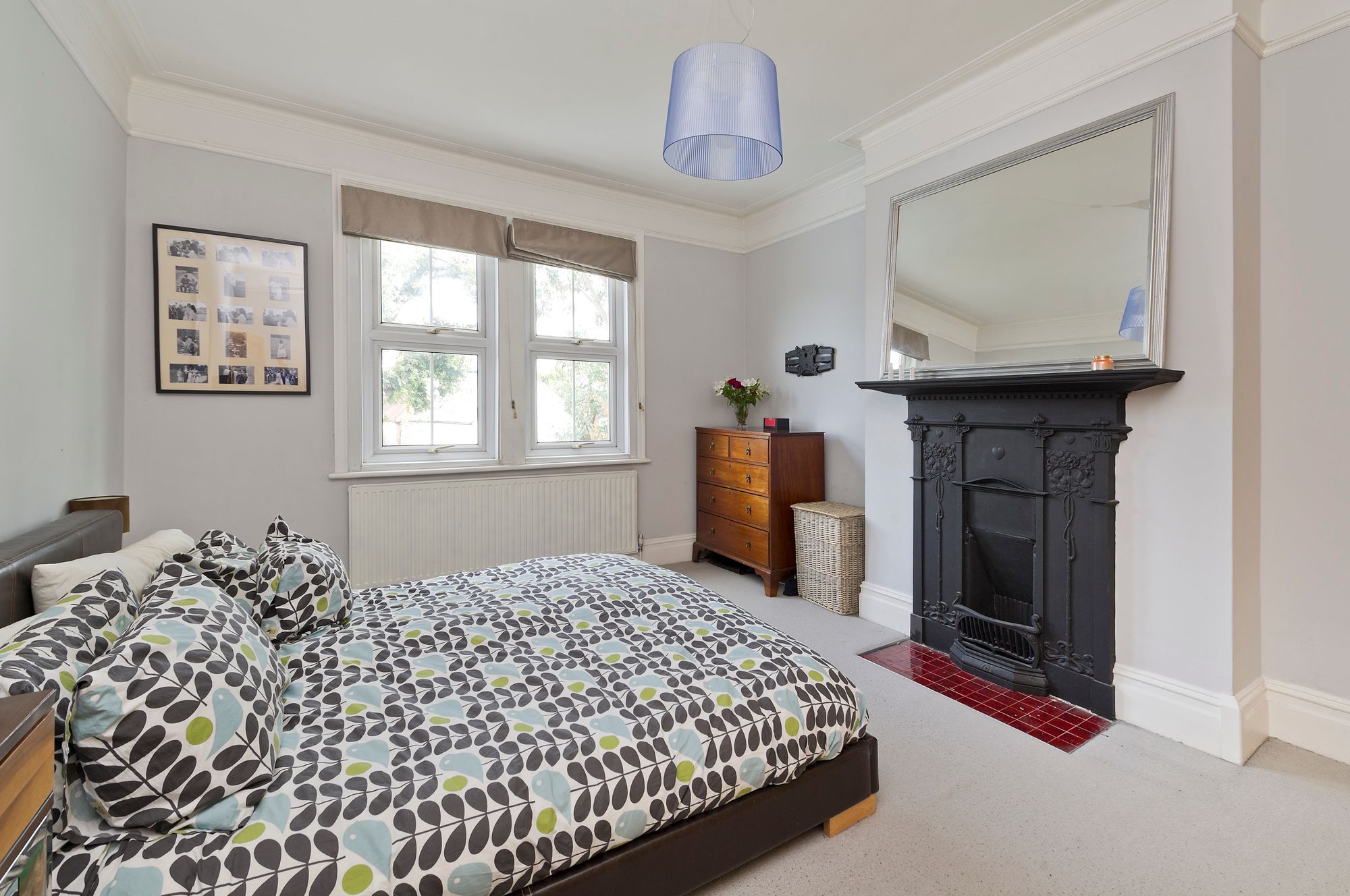 Flat Fellows Road in Greater London