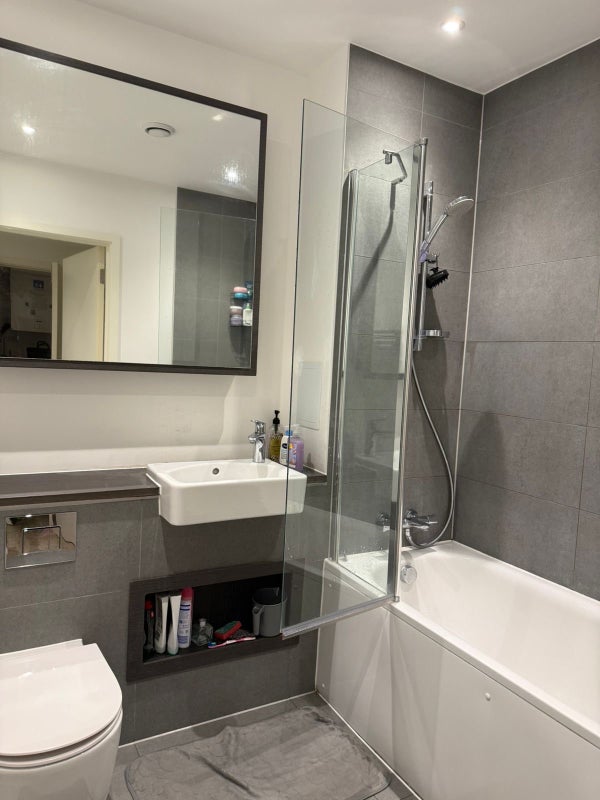 Room Ardisia Mews in Greater London