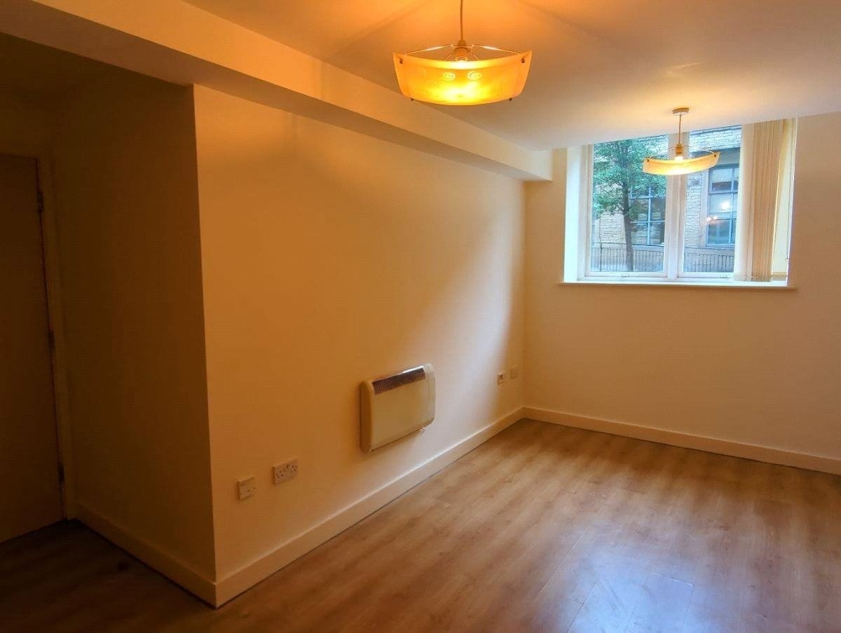 Flat Peckover Street in Bradford
