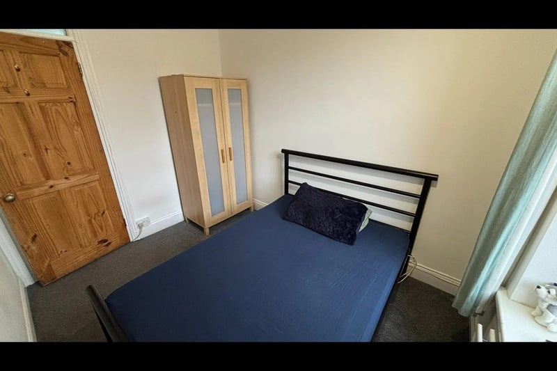 Flat Simonside Terrace in Newcastle upon Tyne
