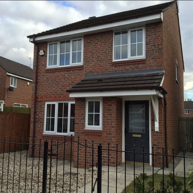 House Wallbrook Drive in Manchester